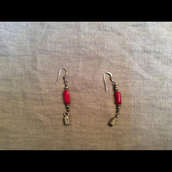 Coral necklace and earrings - Picture 5 of 6